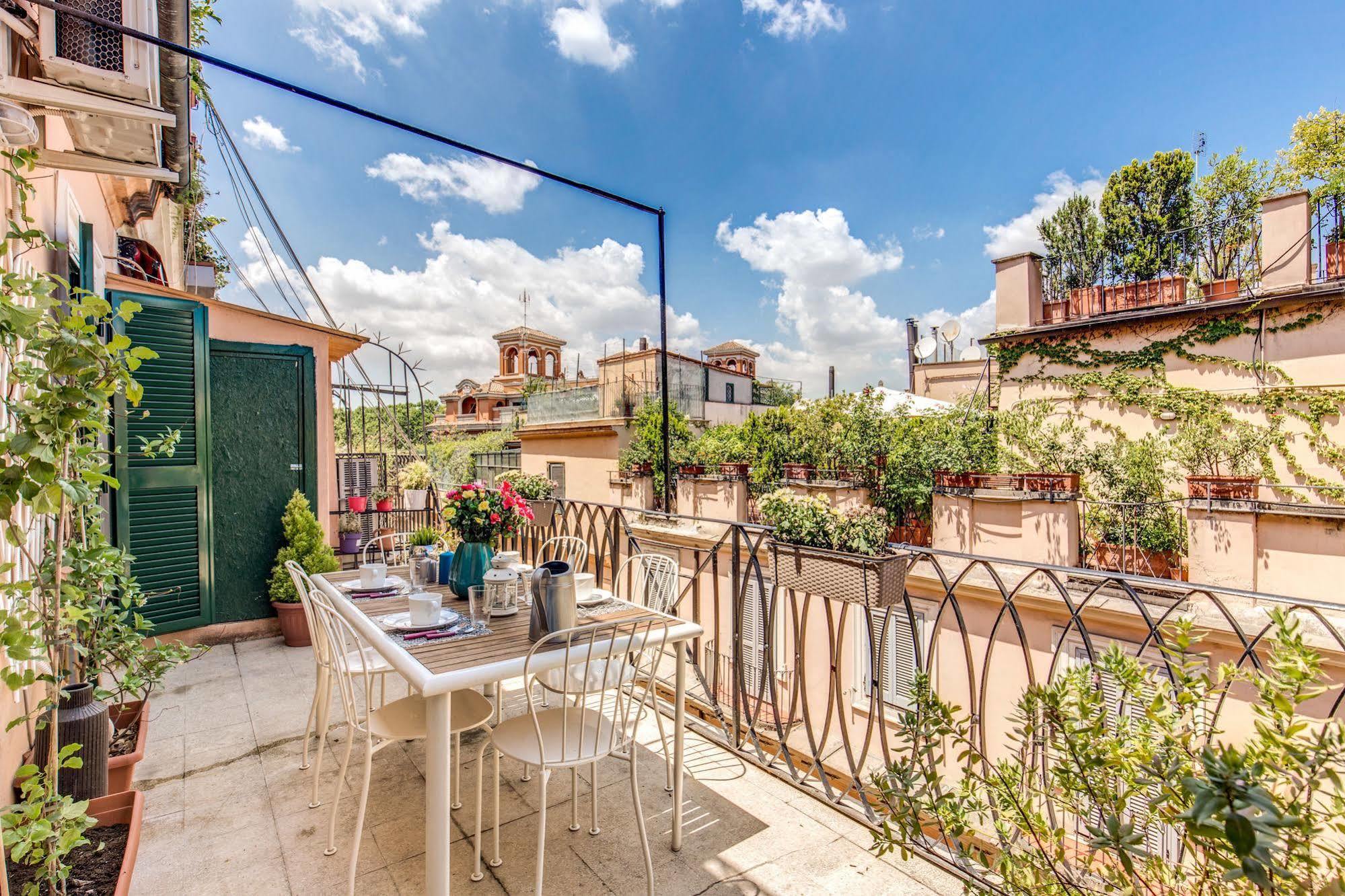 Aweshomeitaly - Spagna Glamour Life Penthouse Рим Екстериор снимка
