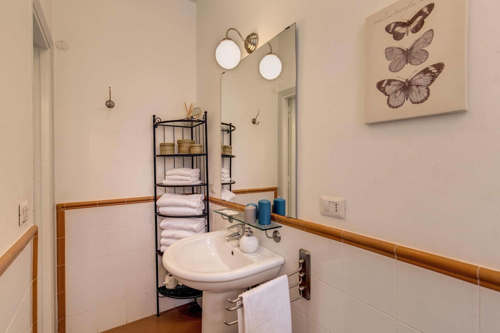 Aweshomeitaly - Spagna Glamour Life Penthouse Рим Екстериор снимка