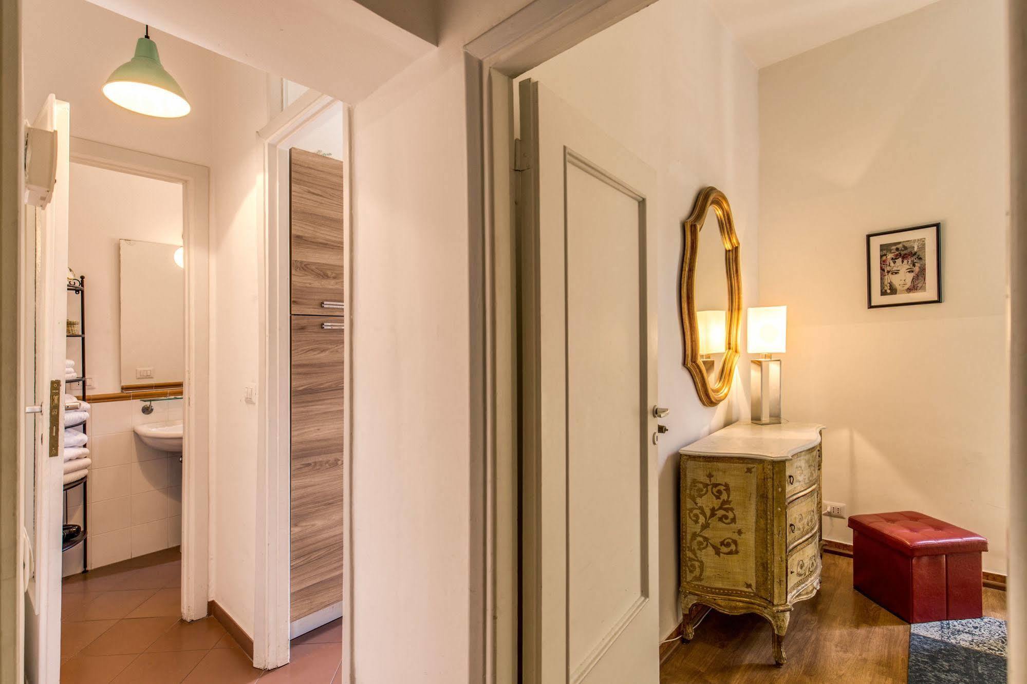 Aweshomeitaly - Spagna Glamour Life Penthouse Рим Екстериор снимка