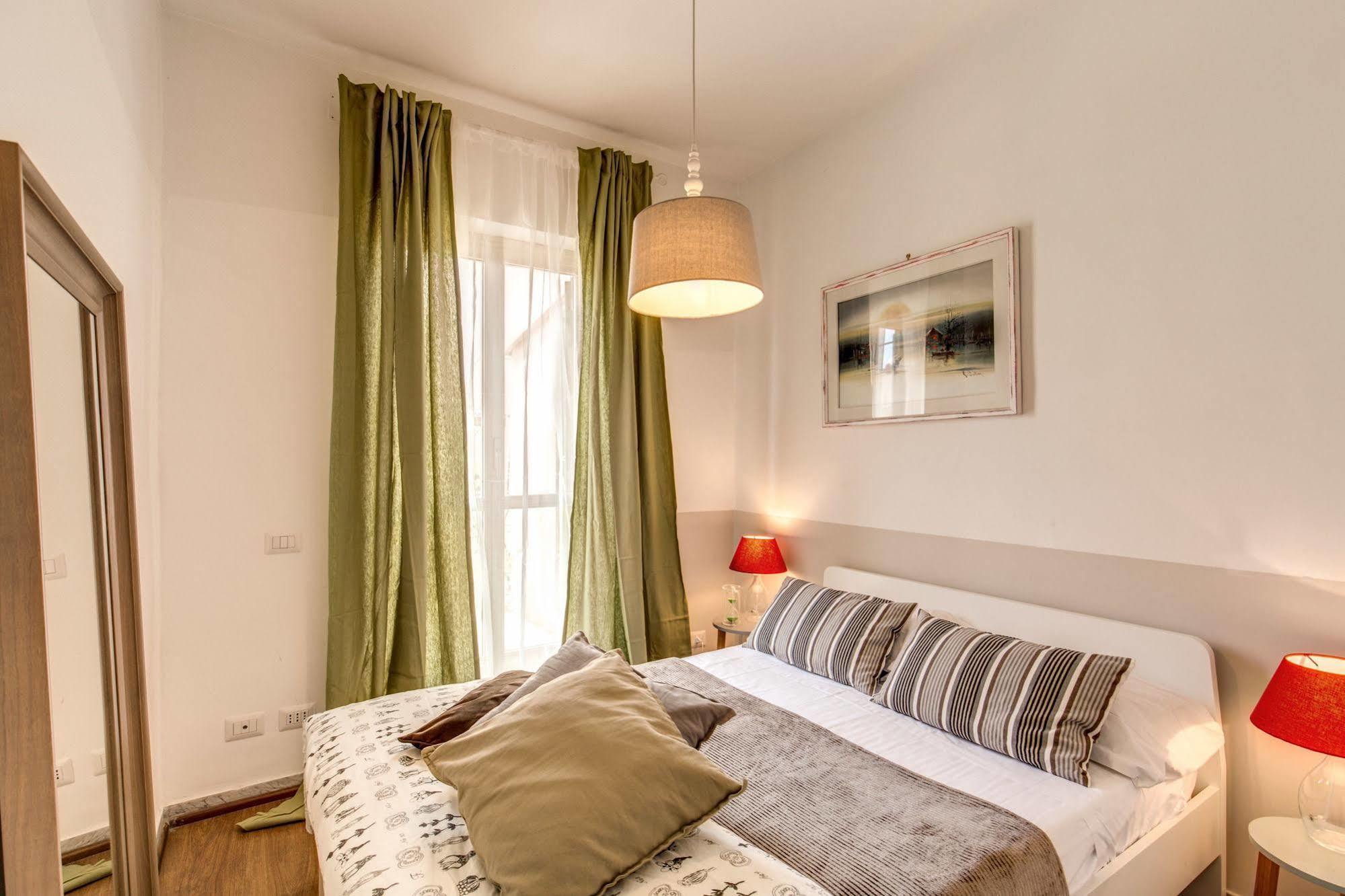 Aweshomeitaly - Spagna Glamour Life Penthouse Рим Екстериор снимка